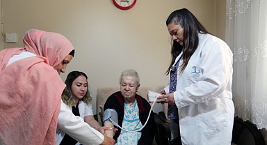 Bayraklı'da vatandaşlara ücretsiz sağlık hizmeti