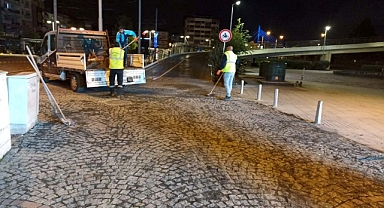 Büyükşehir gece gündüz demeden çalışıyor; Yol Bakım Timi gece geç saatlerde de yollarda