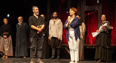 “Cadı Kazanı” Kıbrıs’ta Kapalı Gişe Sahnelendi