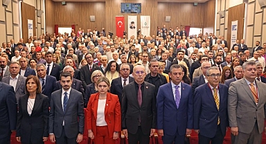 Çankaya Belediye Başkanı Hüseyin Can Güner, Sosyal Demokrasi Derneği’nin düzenlediği