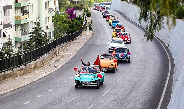 Çiğli Belediyesi 19 Mayıs'ı Coşkuyla Kutladı