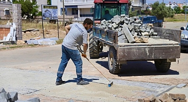 Didim’de Yol Bakım ve Onarım Çalışmaları Devam Ediyor