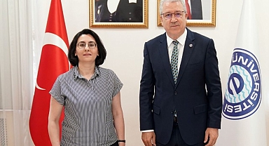 Egeli akademisyen ve ekibi ChatGPT’nin ürettiği metinlerin söylem analizini gerçekleştirecek