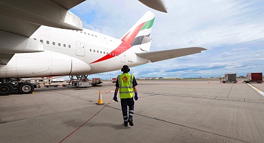 Emirates, Londra Heathrow Havalimanı'nda SAF ile hizmet vermeye başlıyor