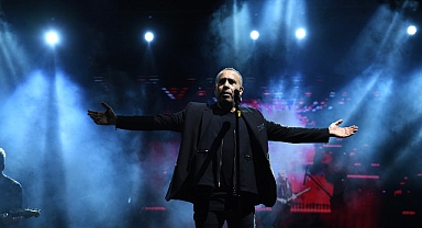 Haluk Levent söyledi, on binler eşlik etti