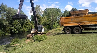İBB, DSİ sorumluluğundaki Riva Deresi’nde temizlik çalışmalarının yanı sıra kolektör ve ileri biyolojik arıtma yapımı gibi projeleri sürdürüyor