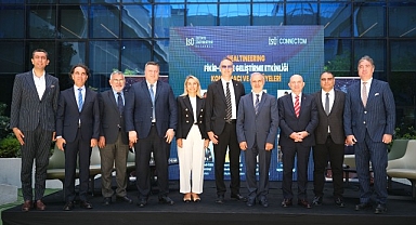 İSÜ HEALTINEERING Fusion’da “Migratreck” adlı proje birinci oldu