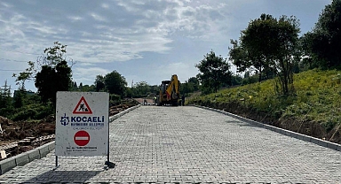Karamürsel Kayacık Mahallesine parke yol