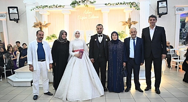 Kartepe Belediye Başkanı Av.M.Mustafa Kocaman, hemşehrilerinin en mutlu günlerinde yanlarında olmaya devam ediyor