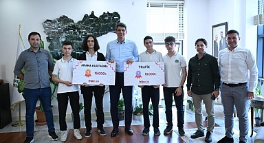 Kartepe Belediyesi Genç Akademi öğrencileri İTÜ Robot Olimpiyatları’nda birincilik elde ederek büyük bir başarıya imza attılar