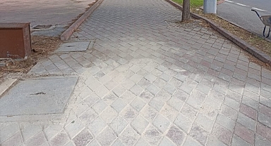 Kemer’de yol ve kaldırım çalışmaları 