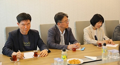 Kore Heyetinden Büyükşehir Belediyesi'ne nezaket ziyareti