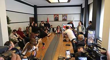 Nevşehir Belediye Başkanı Rasim Arı, “Bu şehirde siyasetçisi de, bürokratı da, devlet görevlisi de, farklı siyasi partilere mensupları da herkes yüzde 53’e saygı duymak zorunda