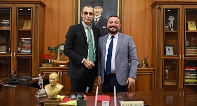 Ödemiş Belediye Başkanı Mustafa Turan, Ankara ziyaretleri kapsamında Etimesgut Belediye Başkanı Erdal Beşikçioğlu’nu ziyaret etti