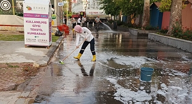 Sanat Sokağı’nda temizlik çalışması