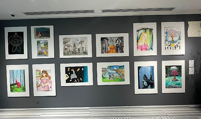 Uluslararası Çocuk ve Gençlik Sanat Bienali'nden 19 Mayıs Şöleni