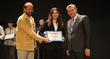 ZEYGEM Atölyelerini Başarıyla Tamamlayan Gençler Sertifikalarını Başkan Arısoy’un Elinden Aldılar