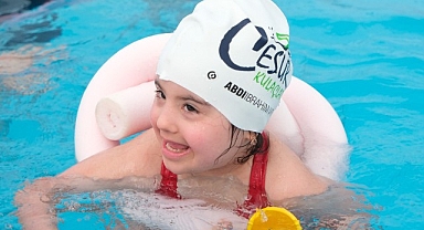 5-9 yaş arası Down sendromlu çocuklar Geleceğe Abdi İbrahim’le “kulaç attı”