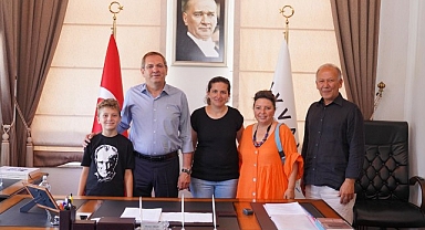 Ayvalık’ın Gururu Türkiye 1.’si Çınar’la, Başkan Mesut Ergin Buluştu