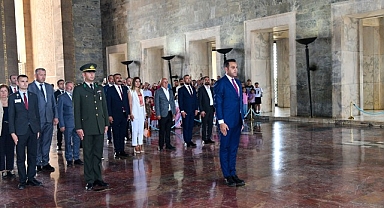 Başkan Yıldız’dan Anıtkabir Ziyareti