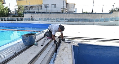 Bornova’da açık havuz yaza hazır