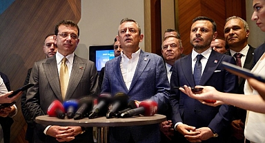 CHP Genel Başkanı Özgür Özel ve İBB Başkanı Ekrem İmamoğlu, ‘Şehit Aileleri ve Gaziler Çalıştayı’nın kapanış konuşmalarını yaptı