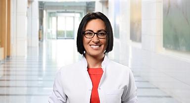 Cilt bakım hataları akneye yol açıyor