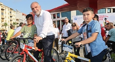 Efsane Projede Başvurular Başladı: 30 Gün Camiye Giden Hediyeyi Alıyor