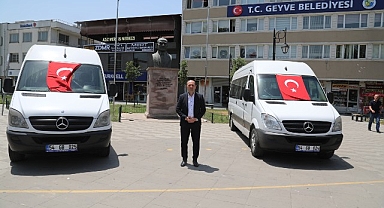 Geyve’de Lüks Makam Aracı Gitti Yerine Minibüsler Geldi