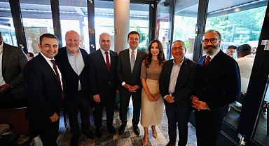 İBB Başkanı Ekrem İmamoğlu, Almanya’nın Düsseldorf kentinde, Avrupa Türk İş İnsanları ve Sanayicileri Derneği üyeleriyle bir araya geldi