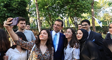 İstanbul Vakfı’nın Dr. Dilek Kaya İmamoğlu’nun fikir öncülüğüyle hayata geçirdiği Büyüt Hayallerini projesinin burs sağladığı 252 öğrenci okullarından mezun oldu