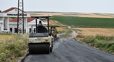 Lüleburgaz'da asfaltlama çalışmaları sürüyor