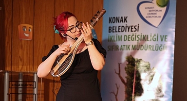 Minik çevreciler geri dönüşüm müzik aletlerinin hikayesini dinledi