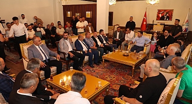 Nevşehir Belediyesi’nde düzenlenen bayramlaşma törenine vatandaşlar büyük ilgi gösterdi