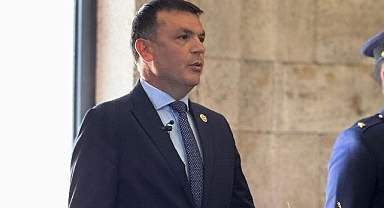 Nihat Tanrıkulu bir kez daha haykırdı: “Kimse ekonomi üzerinden Türkiye'ye diz çöktüremez”
