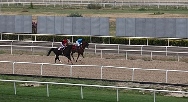 Nilüfer Belediye Başkanlığı koşusunun galibi Kardeşcan