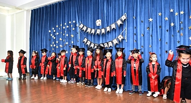 Özgür Çocuk Evi ilk mezunlarını verdi