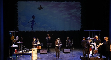 Radyo Tiyatrosu İstanbul'da büyük beğeni topladı