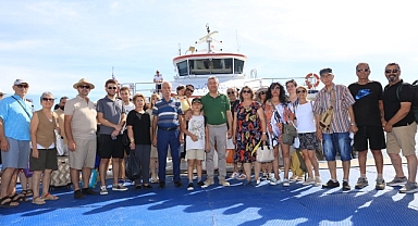 Vapur Tugay'dan İlk biletler Günay'dan