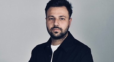 Zafer Görür'den 'Açmadın Mevsiminde'