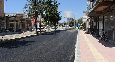 Antalya Büyükşehir Belediyesi'nden önce alt yapı sonra asfalt çalışması