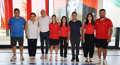 Başkan Aras Şampiyon Okçularla Bir Araya Geldi