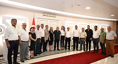 Başkan Böcek'e muhtarlardan ziyaret