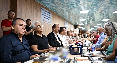 Başkan Böcek oruç lokmasına katıldı