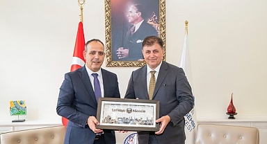 Başkan Tugay “kardeş kent” Lefkoşa Belediye Başkanı Harmancı’yı ağırladı