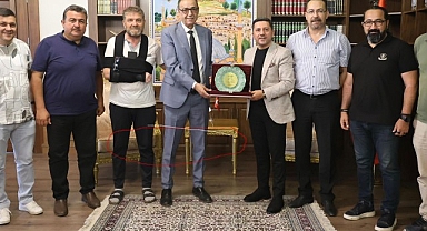 Belediye Başkanı Rasim Arı, STK’lar, ilçe ve belde belediye başkanları, iş dünyası ve vatandaşlarla buluşmayı sürdürüyor