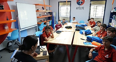 Bilim Konya Yaz Okulu'nda Öğrenciler Bilim ve Teknolojiyle İç İçe Oluyor