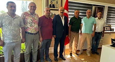 Büyük Birlik Partisi (BBP) Antalya İl Başkanı Mustafa Yılmaz, Kemer Belediye Başkanı Necati Topaloğlu’na hayırlı olsun ziyaretinde bulundu