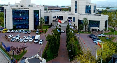 Büyükşehir Belediyesi'nde görev değişimi