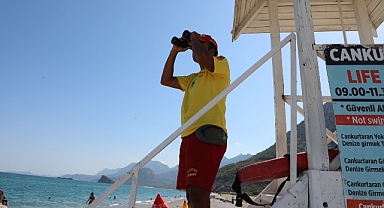 Büyükşehir'in 17 plajına Mavi Bayrak